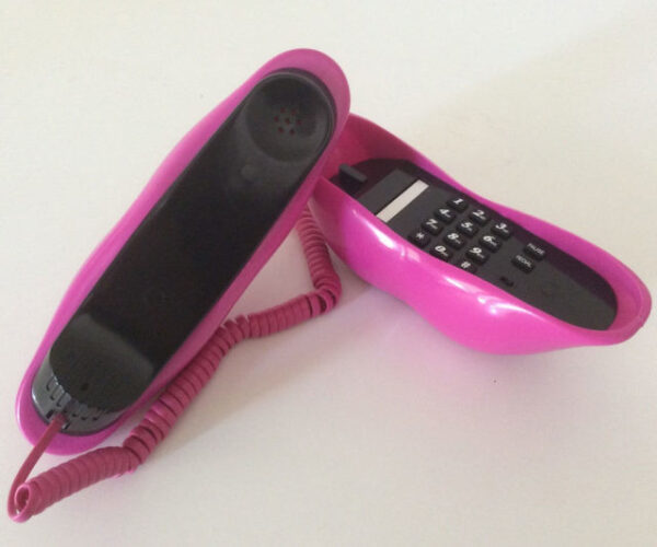 pink lips telephone